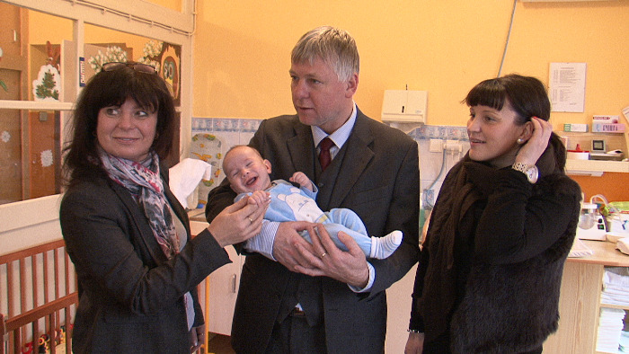 Starosta města rozdával vánoční dárky Starosta města rozdával vánoční dárky