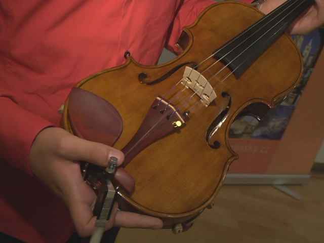 Luhačovice budou patřit mladým houslistům Luhačovice budou patřit mladým houslistům