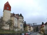 Vlevo hlavní budova někdejšího domova, hned za ní hotel Praha Vlevo hlavní budova někdejšího domova, hned za ní hotel Praha