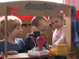 Děti si u zápisu společně pohrály Děti si u zápisu společně pohrály