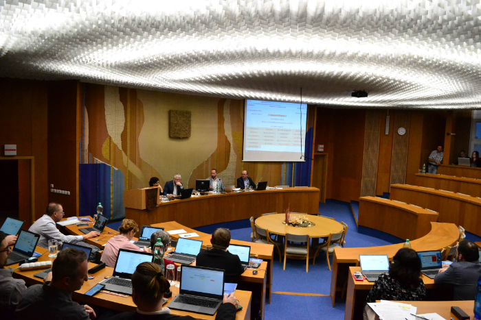 Z prosincového jednání luhačovických zastupitelů Z prosincového jednání luhačovických zastupitelů