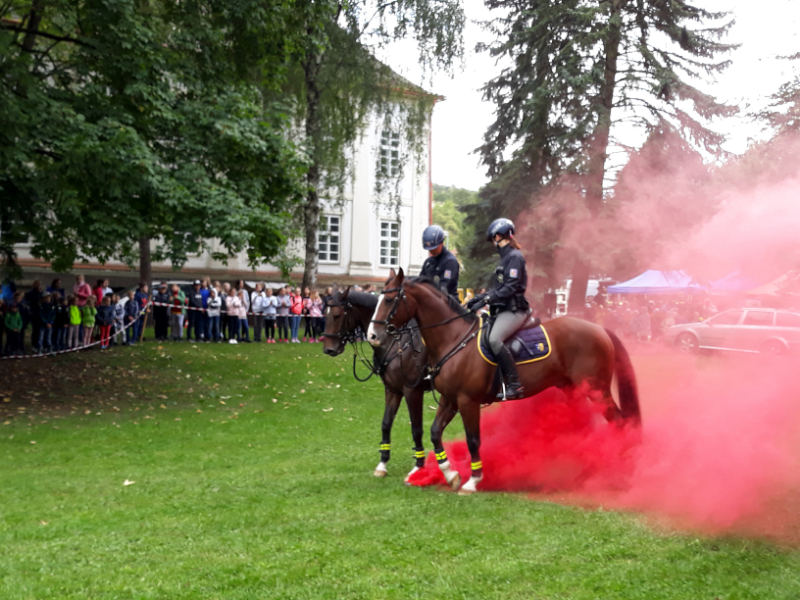 FOTOGALERIE: K vidění byla sanitka, policejní koně i zásah hasičů FOTOGALERIE: K vidění byla sanitka, policejní koně i zásah hasičů