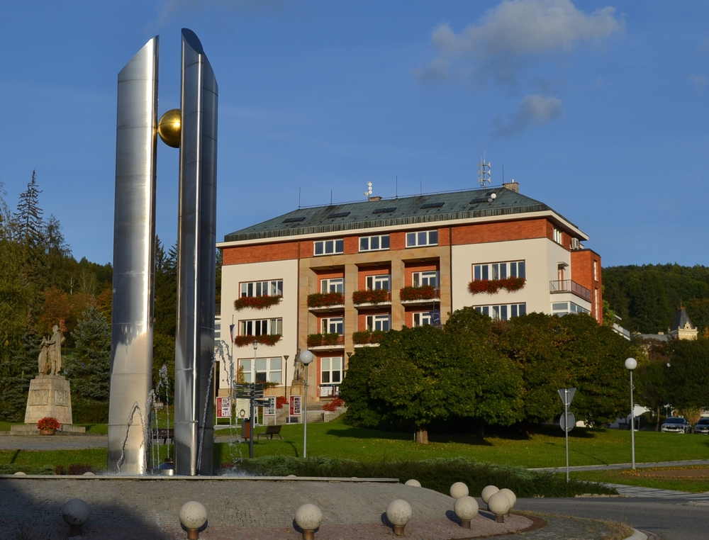 Městský úřad Luhačovice mění obecnou e-mailovou adresu na radnice@luhacovice.eu Městský úřad Luhačovice mění obecnou e-mailovou adresu na radnice@luhacovice.eu