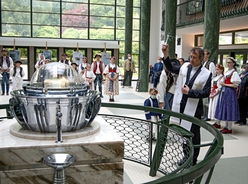 Posvěcením pramenů Luhačovice zahájily turistickou sezónu Posvěcením pramenů Luhačovice zahájily turistickou sezónu
