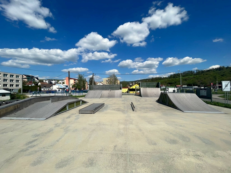 Skatepark v Luhačovicích opět využívají děti Skatepark v Luhačovicích opět využívají děti