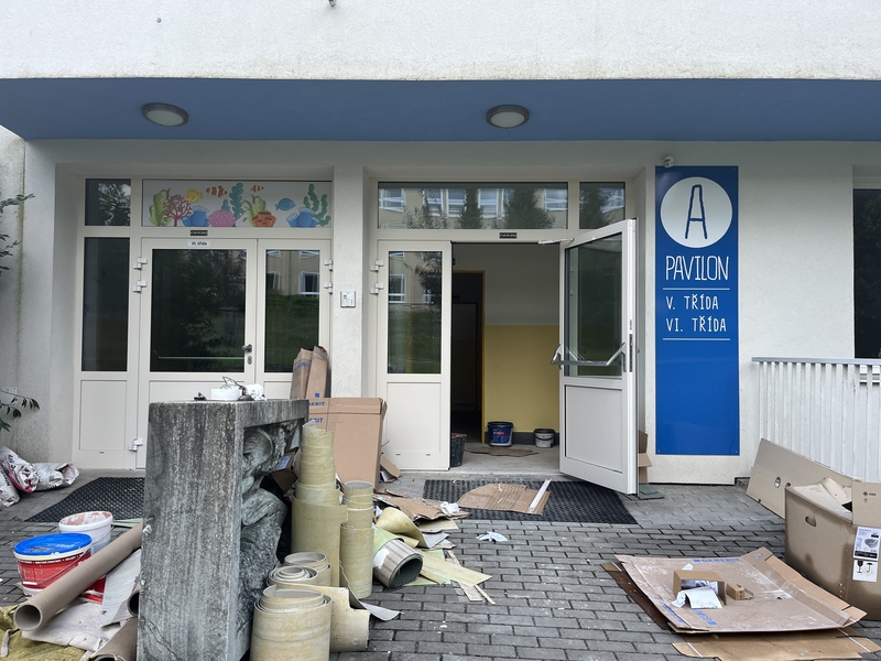 Rekonstrukce v Základní a Mateřské škole pokračují, děti se mohou těšit na nové prostředí Rekonstrukce v Základní a Mateřské škole pokračují, děti se mohou těšit na nové prostředí
