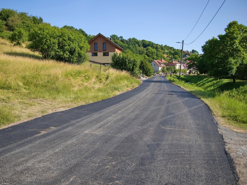 Investice města za více než 66 milionů: nové cesty, lávka i parkoviště v Luhačovicích Investice města za více než 66 milionů: nové cesty, lávka i parkoviště v Luhačovicích