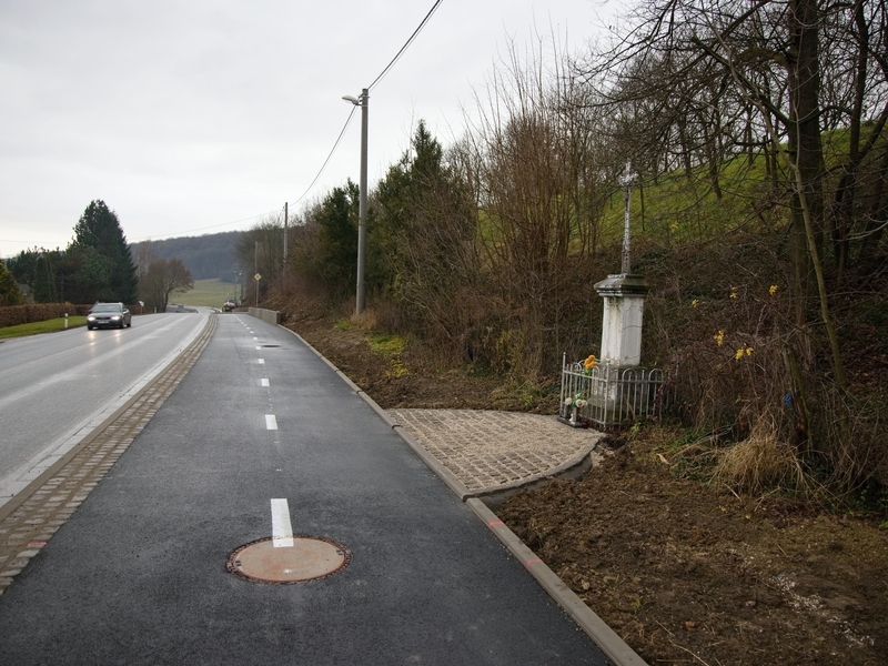 Nová cyklostezka Polichno–Újezdec je dokončena Nová cyklostezka Polichno–Újezdec je dokončena