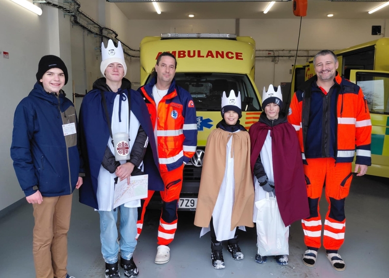 Na sněhu i v mrazu: Tříkrálová sbírka 2026 v Luhačovicích opět spojila lidi k pomoci