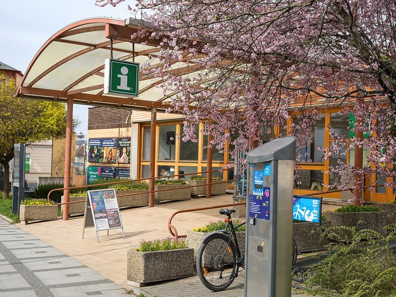 Městské turistické a informační centrum v Luhačovicích přivítalo recepční z celého města