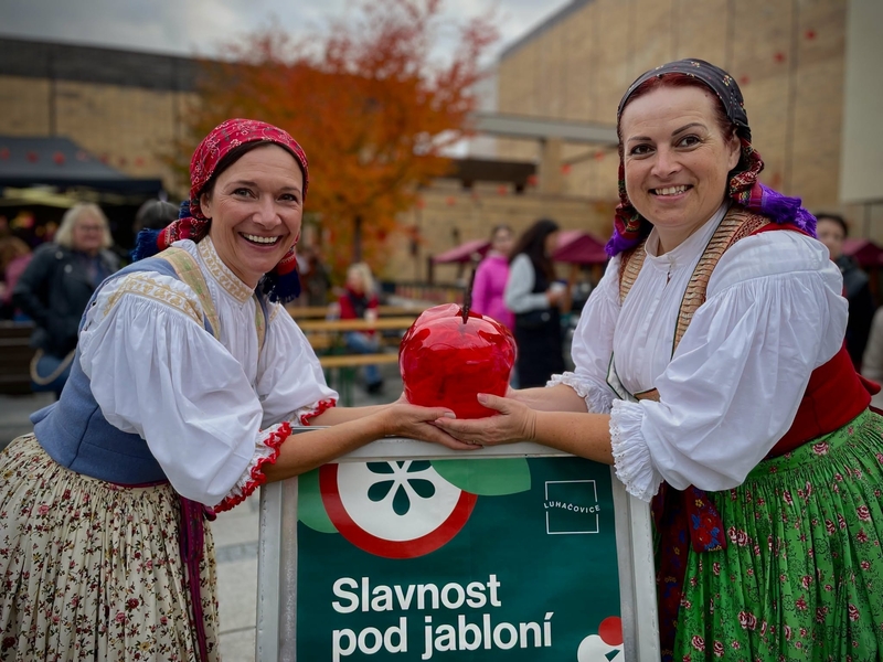 Slavnost pod jabloní propojí místní chutě, kulturu a sousedské setkávání